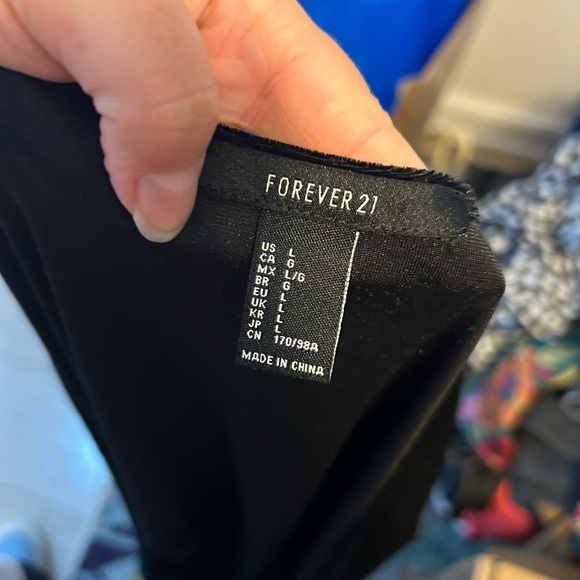 FOREVER 21 BLACK VELOUR WRAP DRESS - Picture 3 of 4